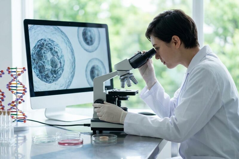 HPV – co to jest, jak dochodzi do zakażenia i czym grozi? [Poradnik]